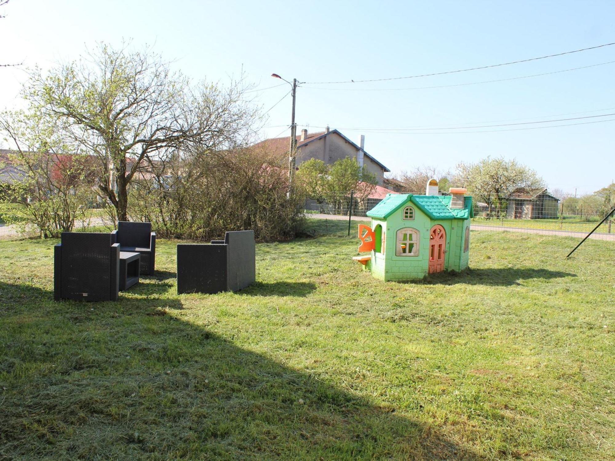 Gîte Lironville, 4 pièces, 6 personnes - FR-1-584-73 Esterno foto